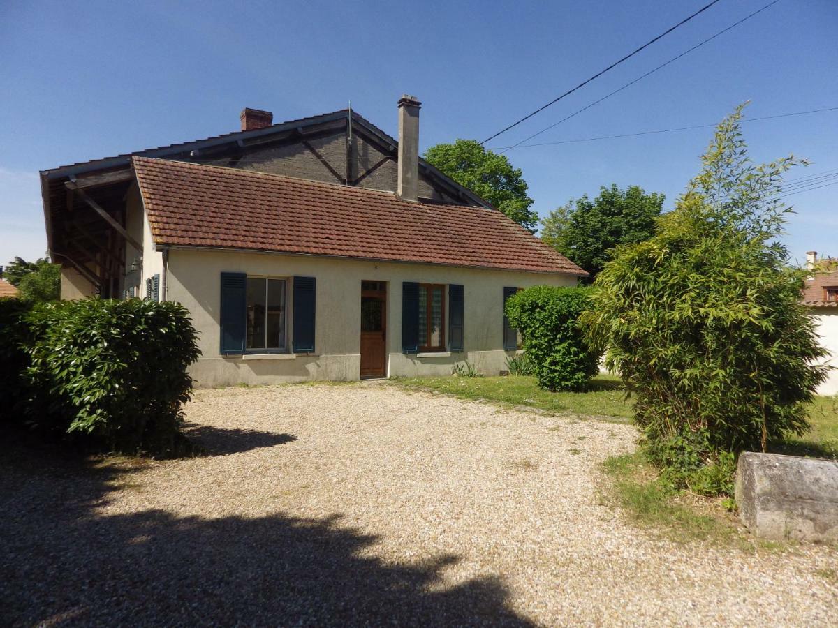 Gite 32 Rue Du Huit Mai Freneuse  Экстерьер фото